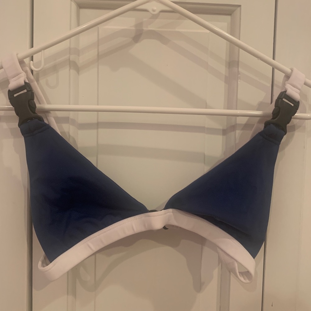 Blue buckle bikini top!